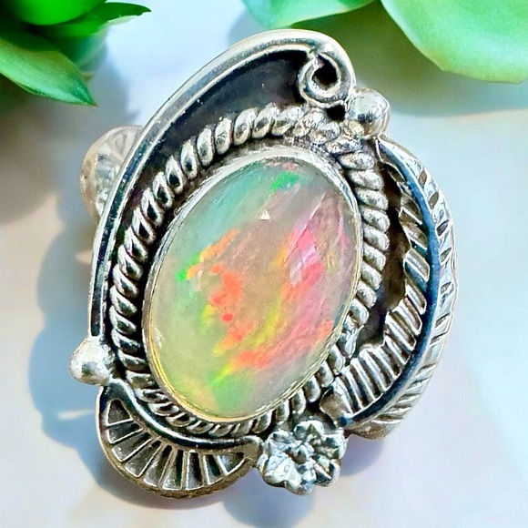 Elegant Ethiopian Fire Opal Sterling Silver Ring (8) - Picture 12 of 12